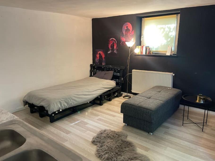 Pallet Bed With Lights Small Studio Cluj-Napoca Exteriör bild